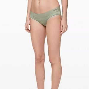 BNIB Lululemon soft breathable underwear (bikini)